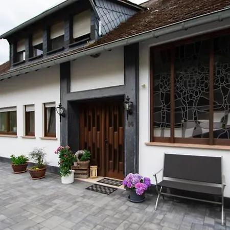 Wein Und Gastehaus Marlene Pohl Vendégház Kinheim