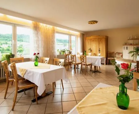 Wein Und Gastehaus Marlene Pohl Guest house