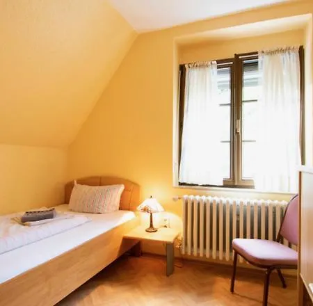 Wein Und Gastehaus Marlene Pohl Guest house