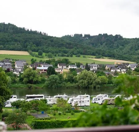 Wein Und Gastehaus Marlene Pohl Vendégház Kinheim